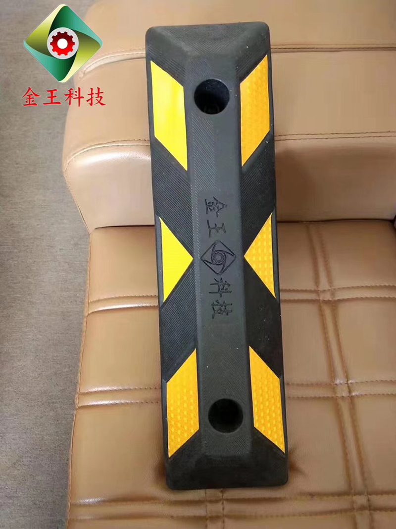  智能车位锁实际上赋予了每个车位独立的智能属性